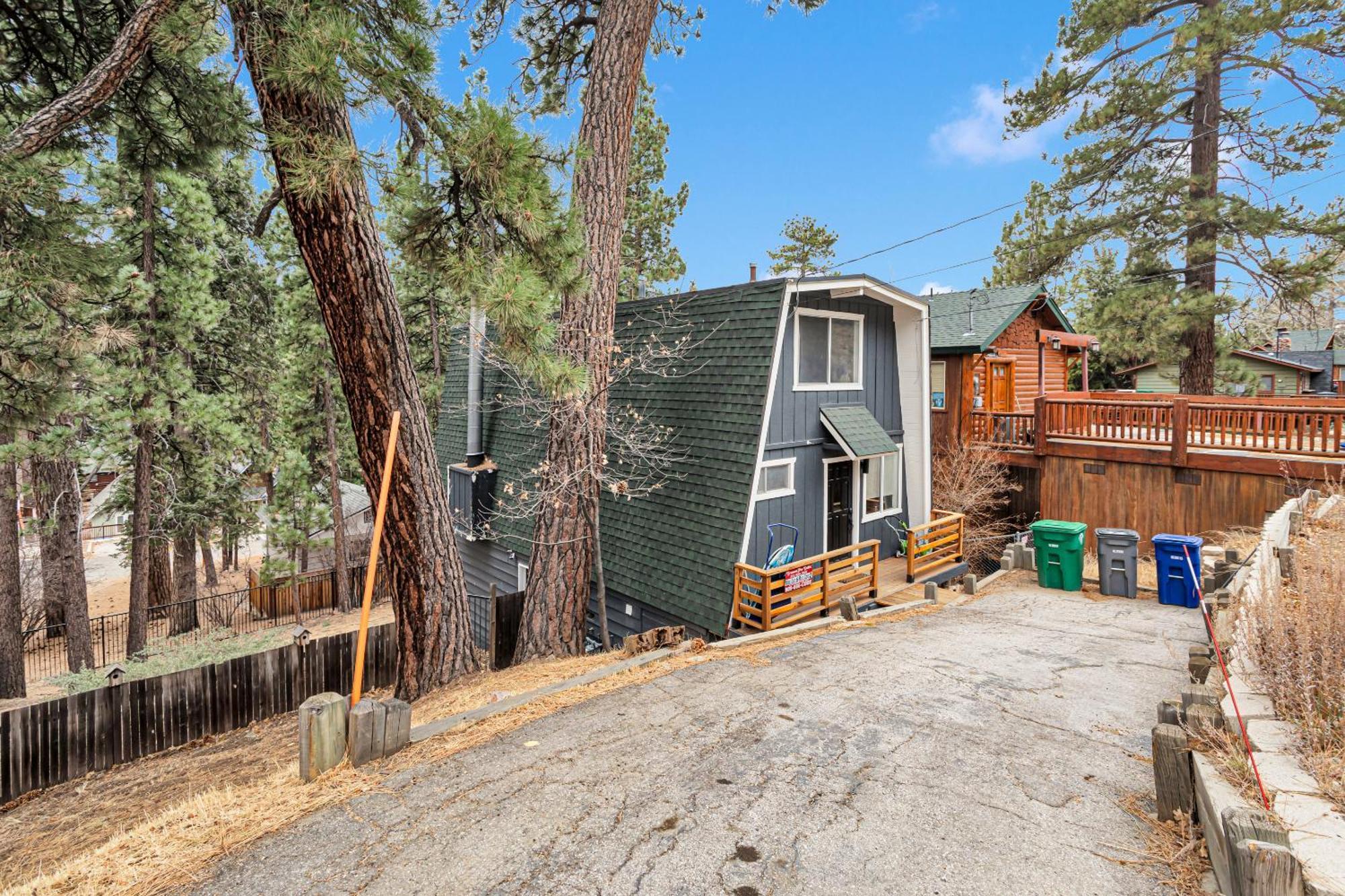 Cozy Crescent Tree Cabin Near Bear Mountain Big Bear Lake Exterior photo