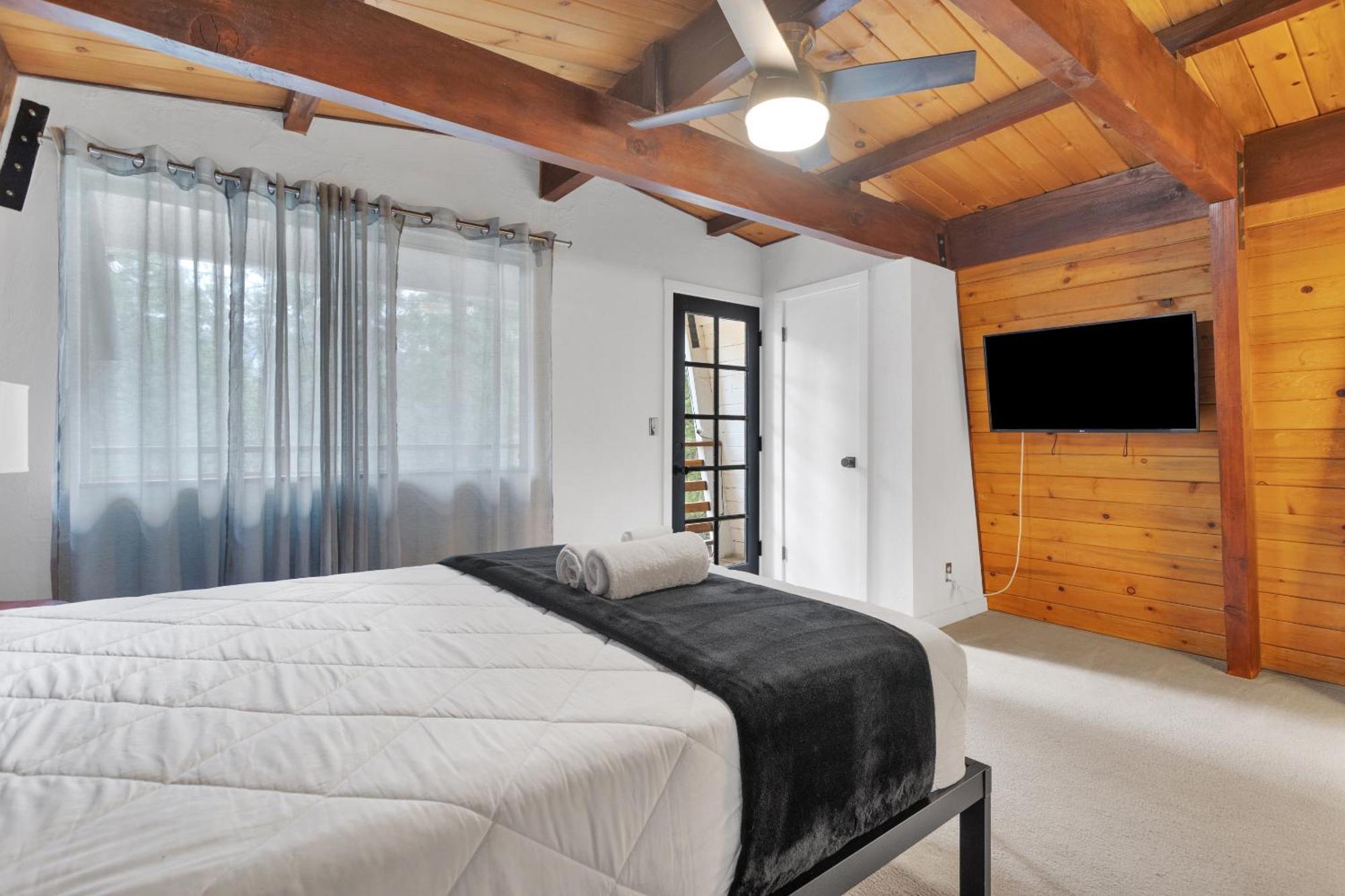 Cozy Crescent Tree Cabin Near Bear Mountain Big Bear Lake Exterior photo